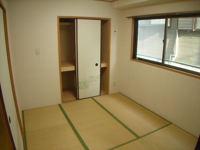 居室 ※反転タイプの写真です 写真4