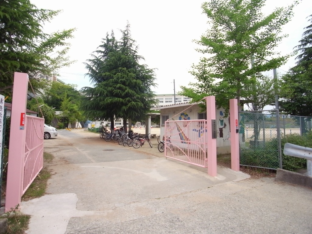 川西市立桜が丘小学校まで777m (徒歩10分) 写真21
