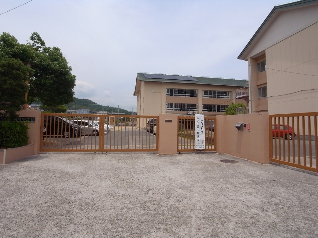 明峰中学校まで1407m (徒歩18分) 写真22