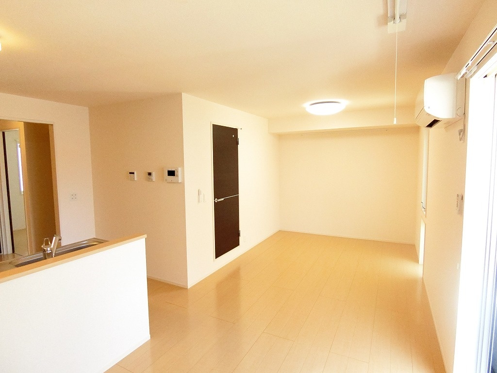 リビング ※別号室の写真です 写真2