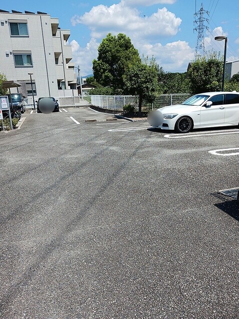 駐車場 写真13
