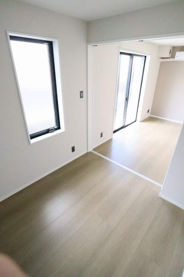 居室 ※反転タイプの写真です 写真8