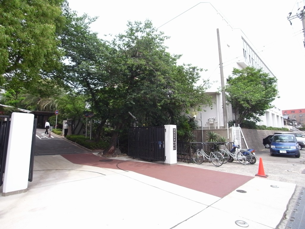 雲雀丘学園中学校まで1415m (徒歩18分) 写真22