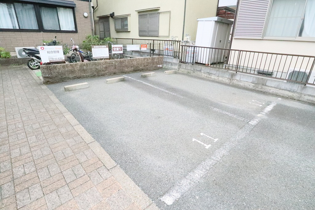 駐車場 写真36