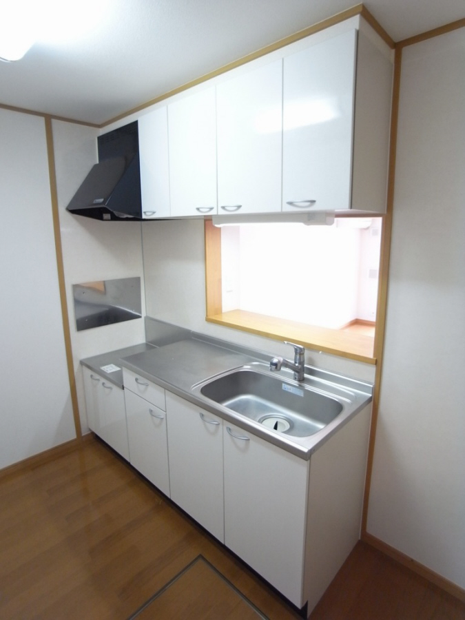 キッチン 別の部屋の写真です。 写真5