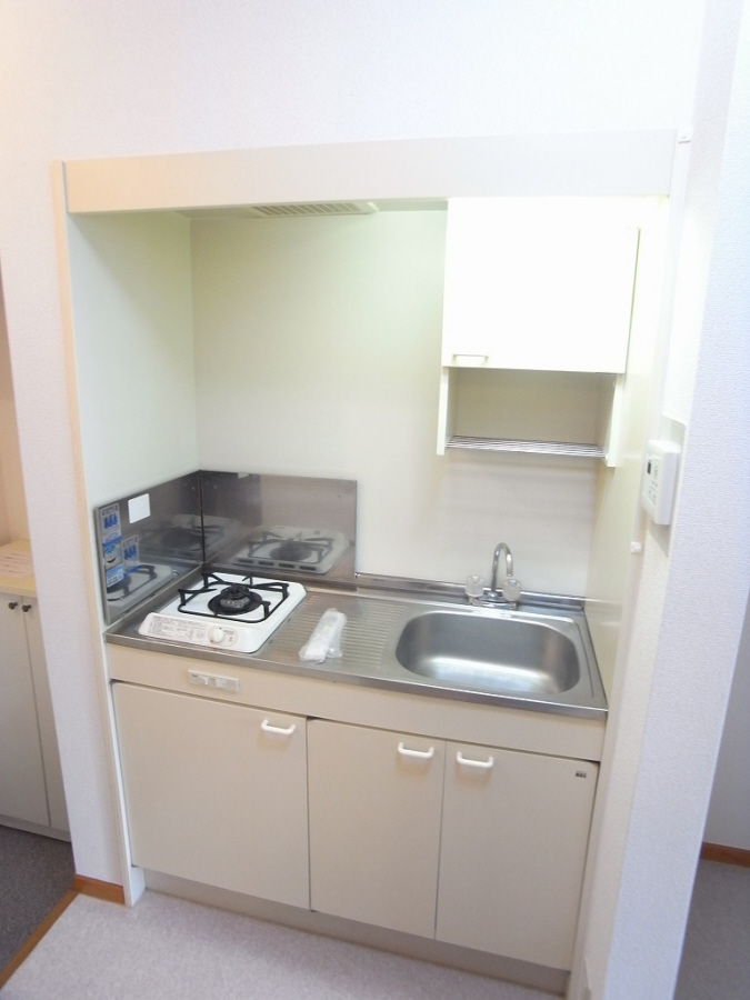 キッチン 別の部屋の写真です。 写真2