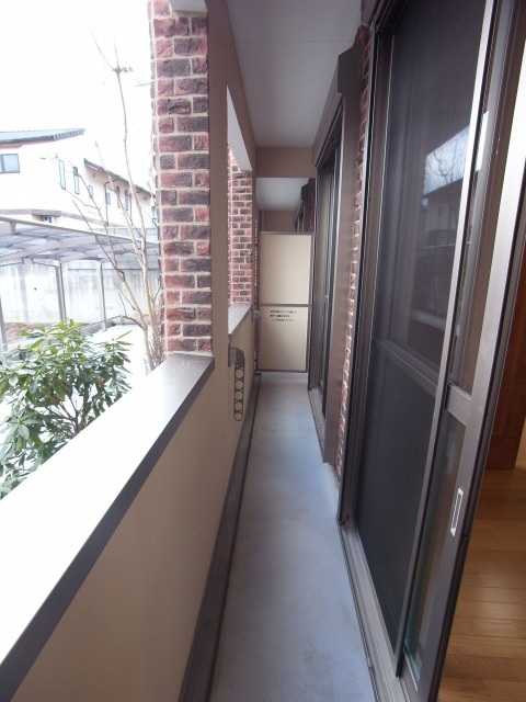 バルコニー・ベランダ 南向きで日当たり良好 写真13