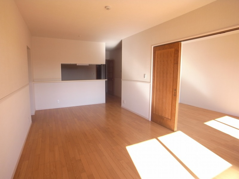 リビング 使い方いろいろ広々リビング 写真2