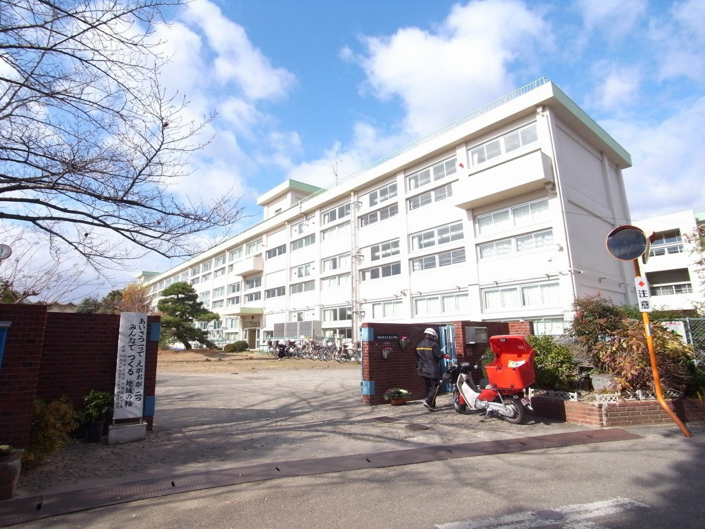 久代小学校まで67m (徒歩1分) 写真21