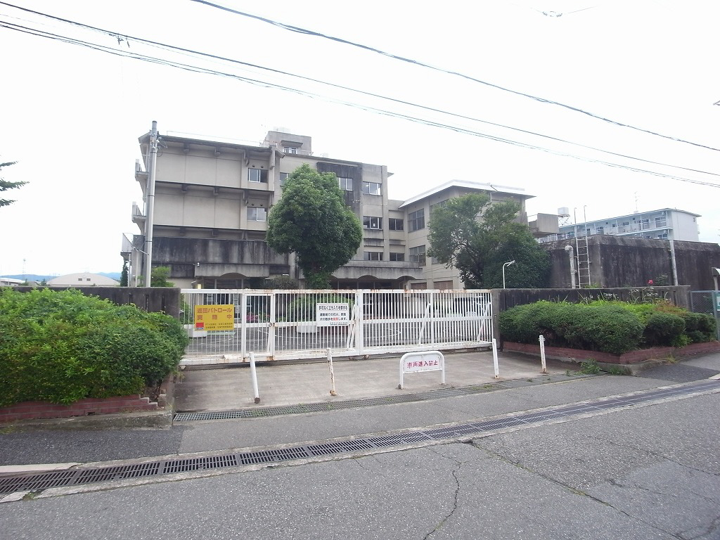 丸橋小学校まで887m (徒歩12分) 写真21