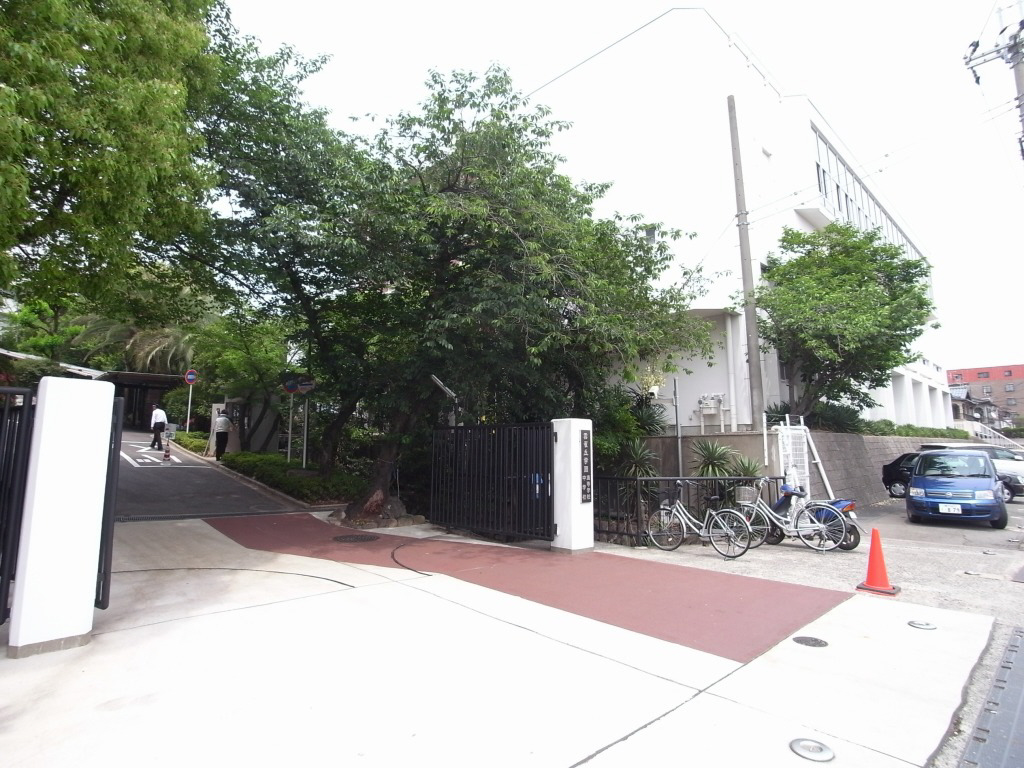 雲雀丘学園中学校まで1562m (徒歩20分) 写真22