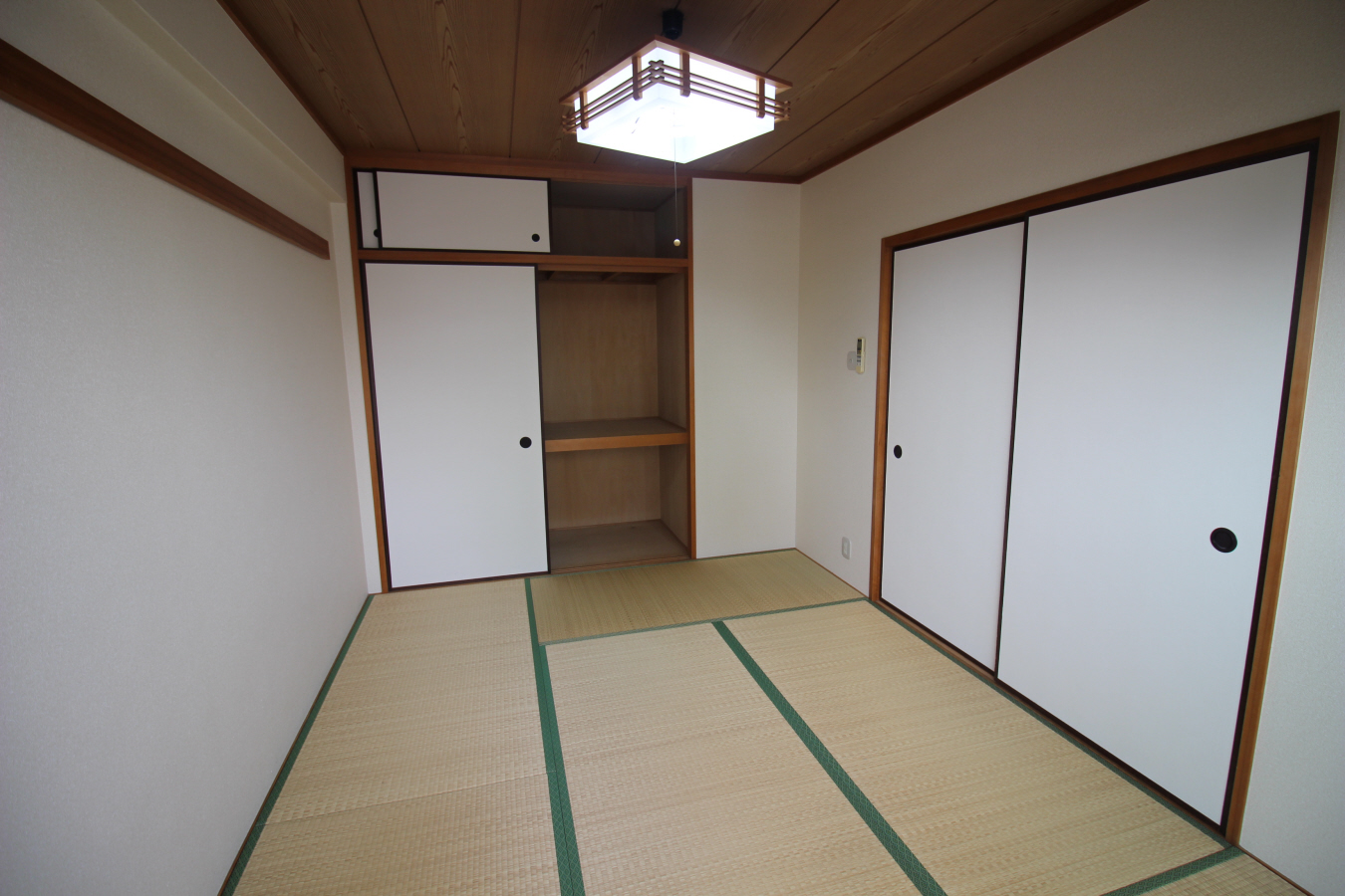 寝室 写真8