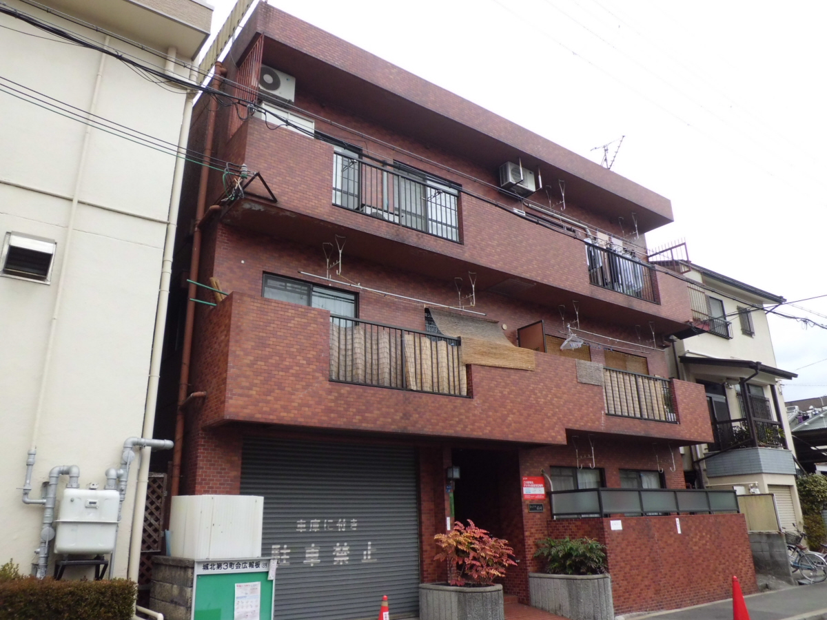 シャトル岡崎