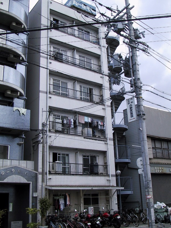 エムロード赤川