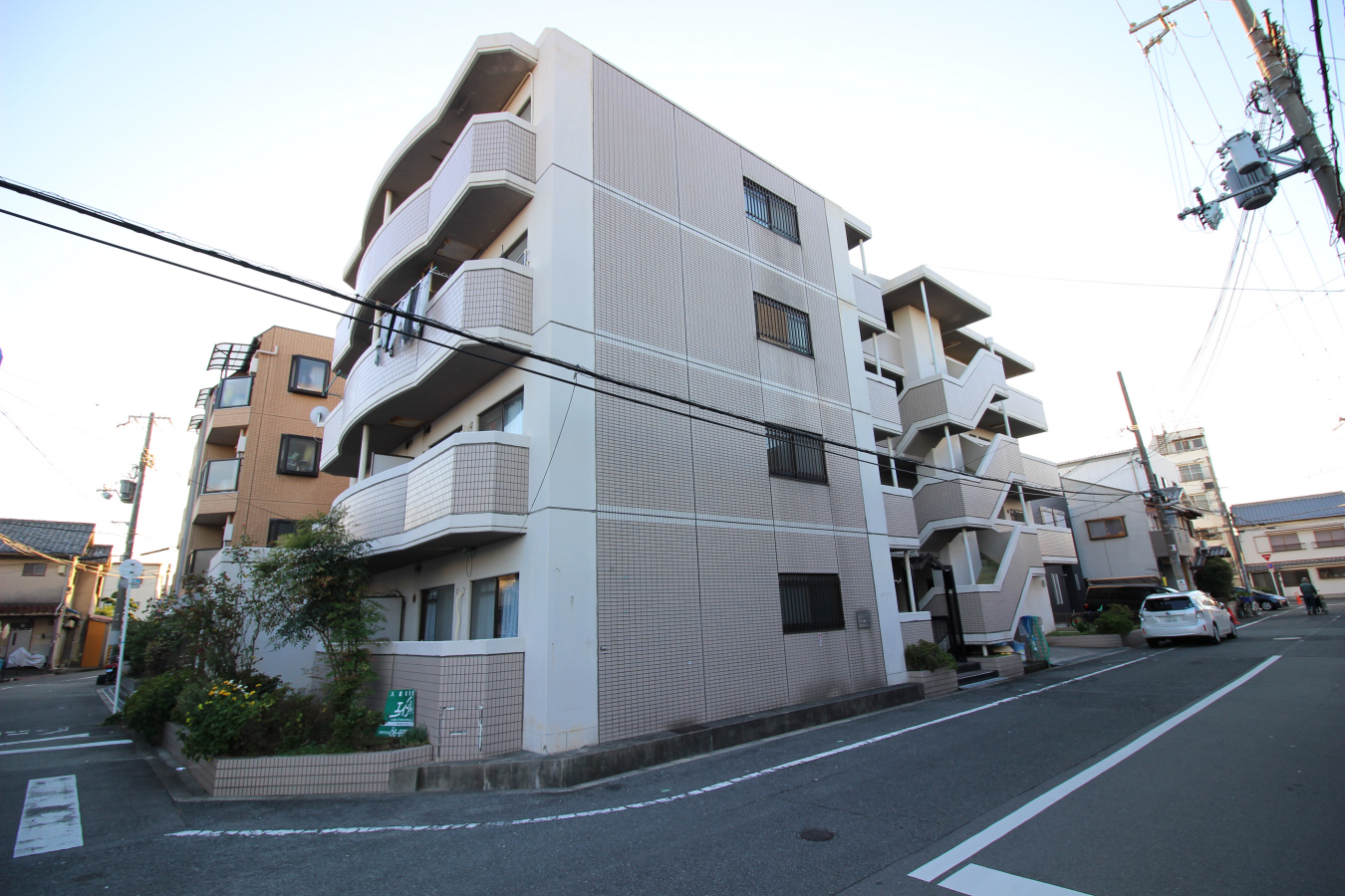 フィールズ田中