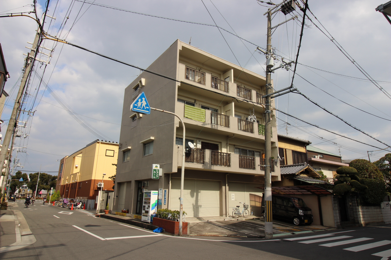 カクマサハイツ