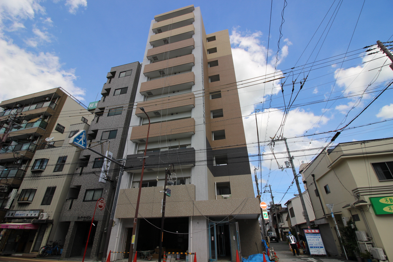 Dwelling ASAHI