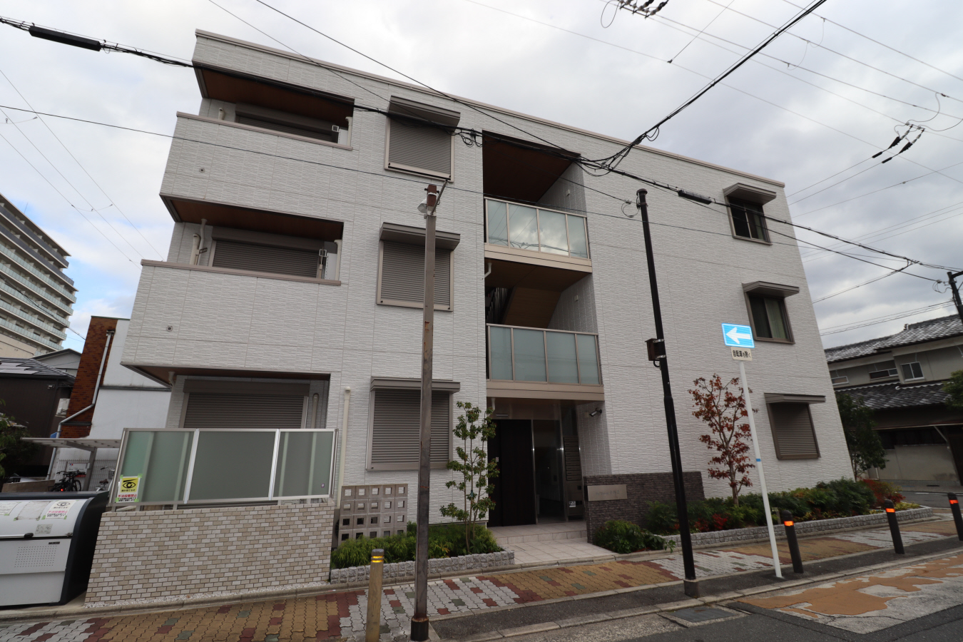 シャーメゾン西郷通