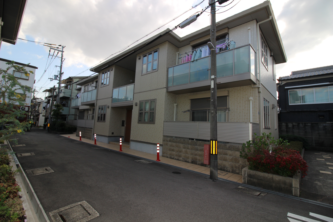 Raffine Court