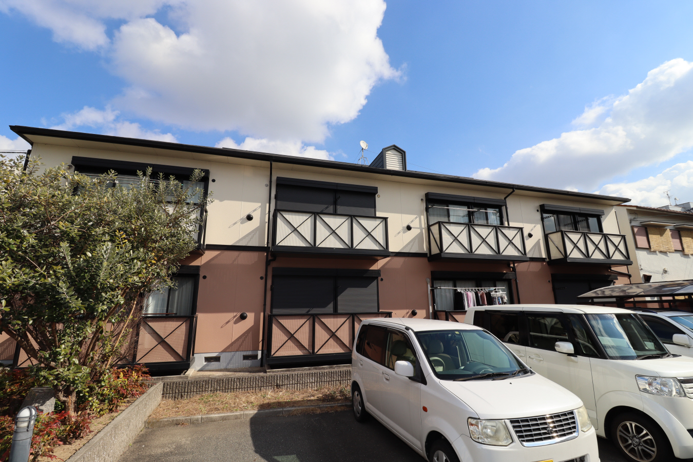 ハイツ華の元　B棟