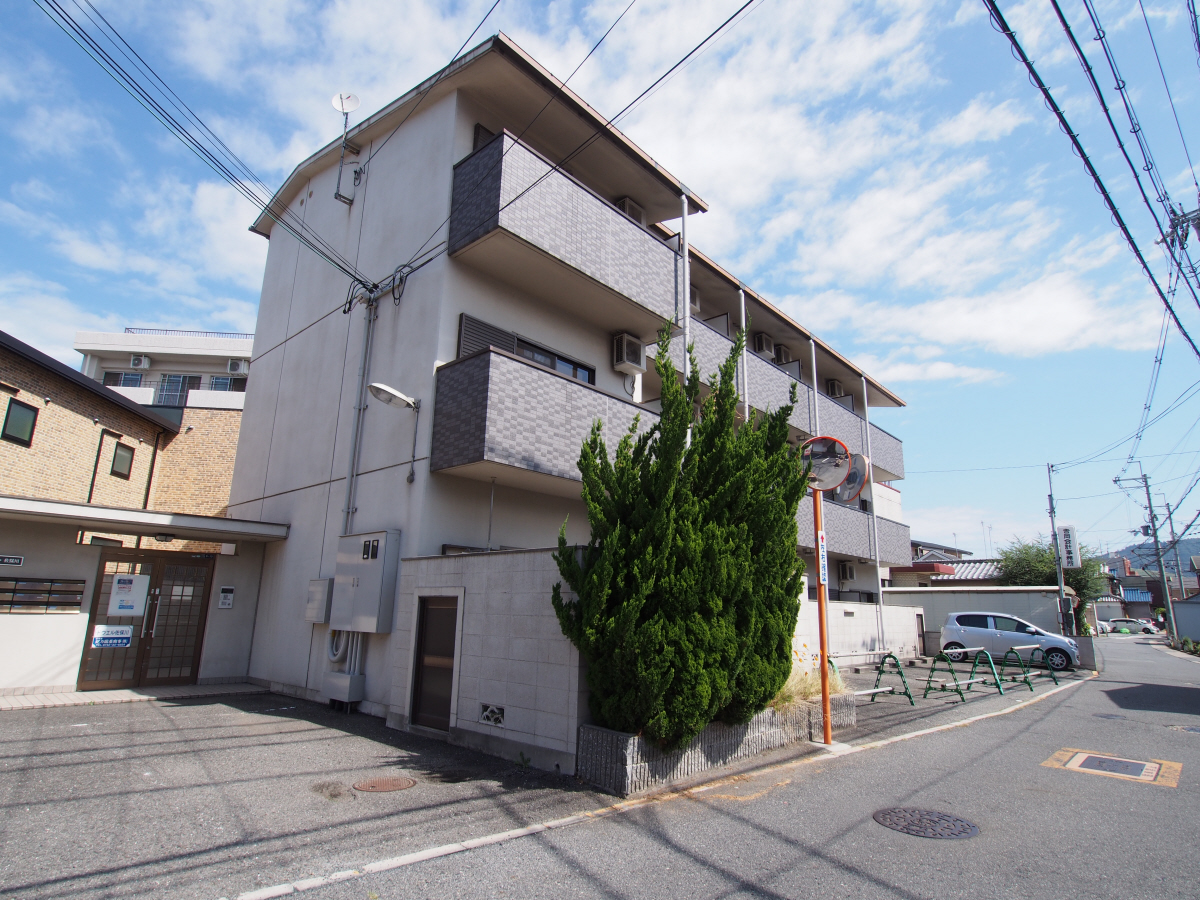 ドウェル佐保川