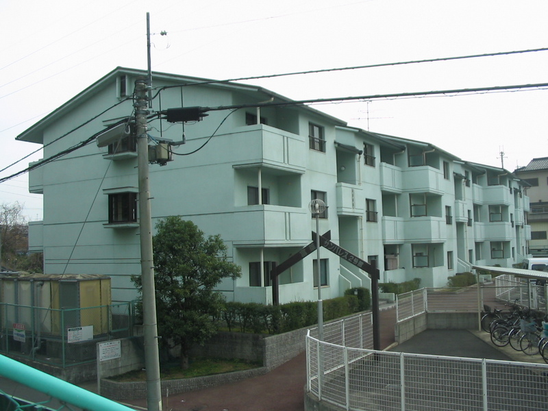 富雄サンパレスⅡ号館