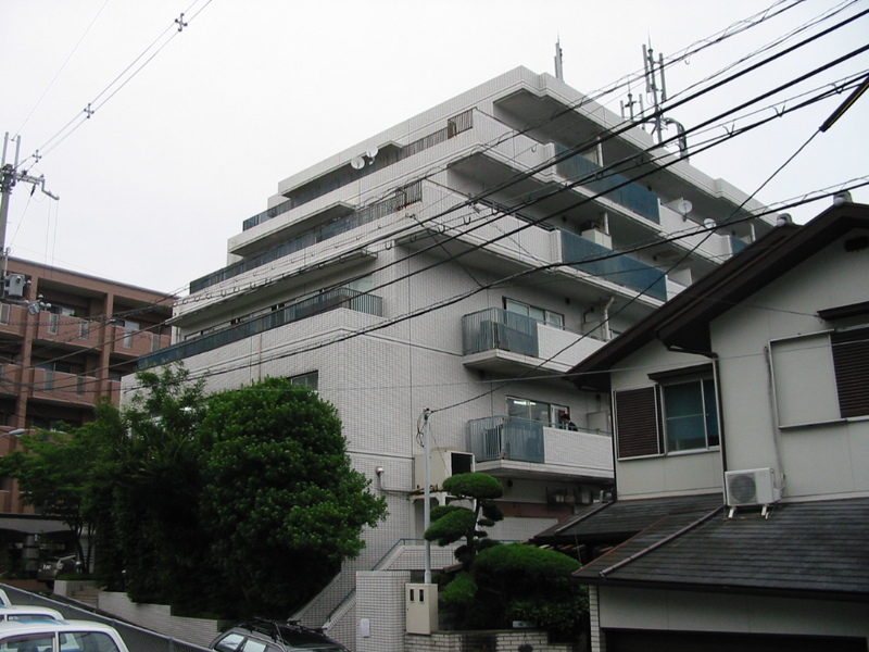 モンテクール学園前