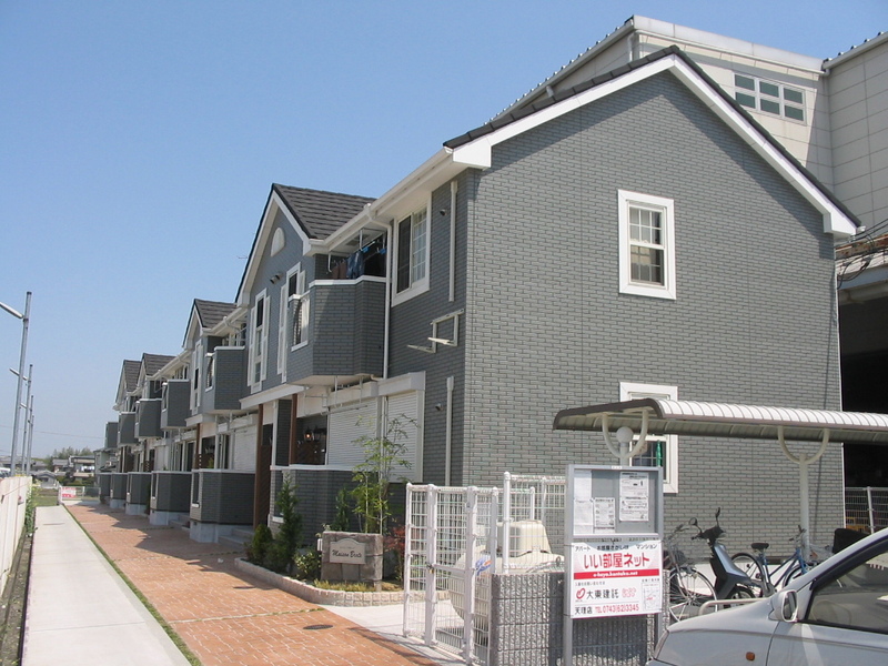 メゾンブローテ