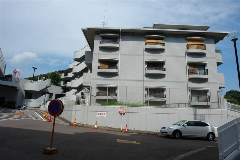 サザンヒルズ学園前5番館