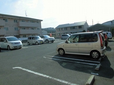 駐車場 写真13