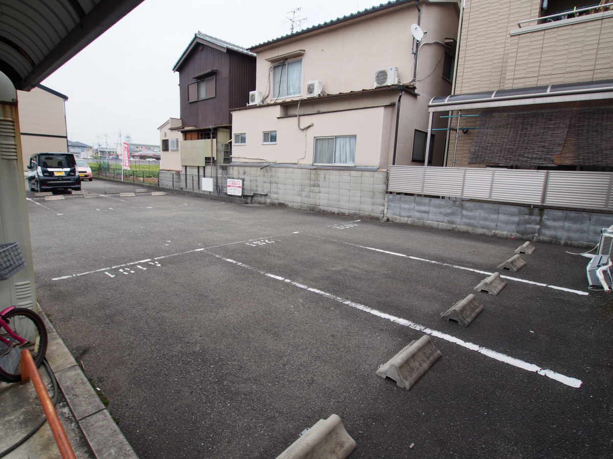 駐車場 写真18