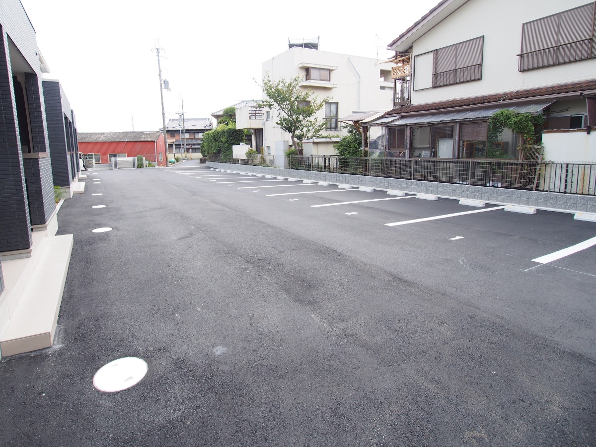 駐車場 写真16