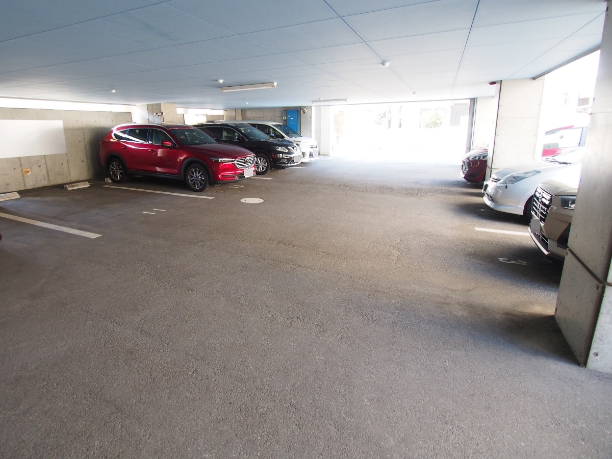 駐車場 写真13