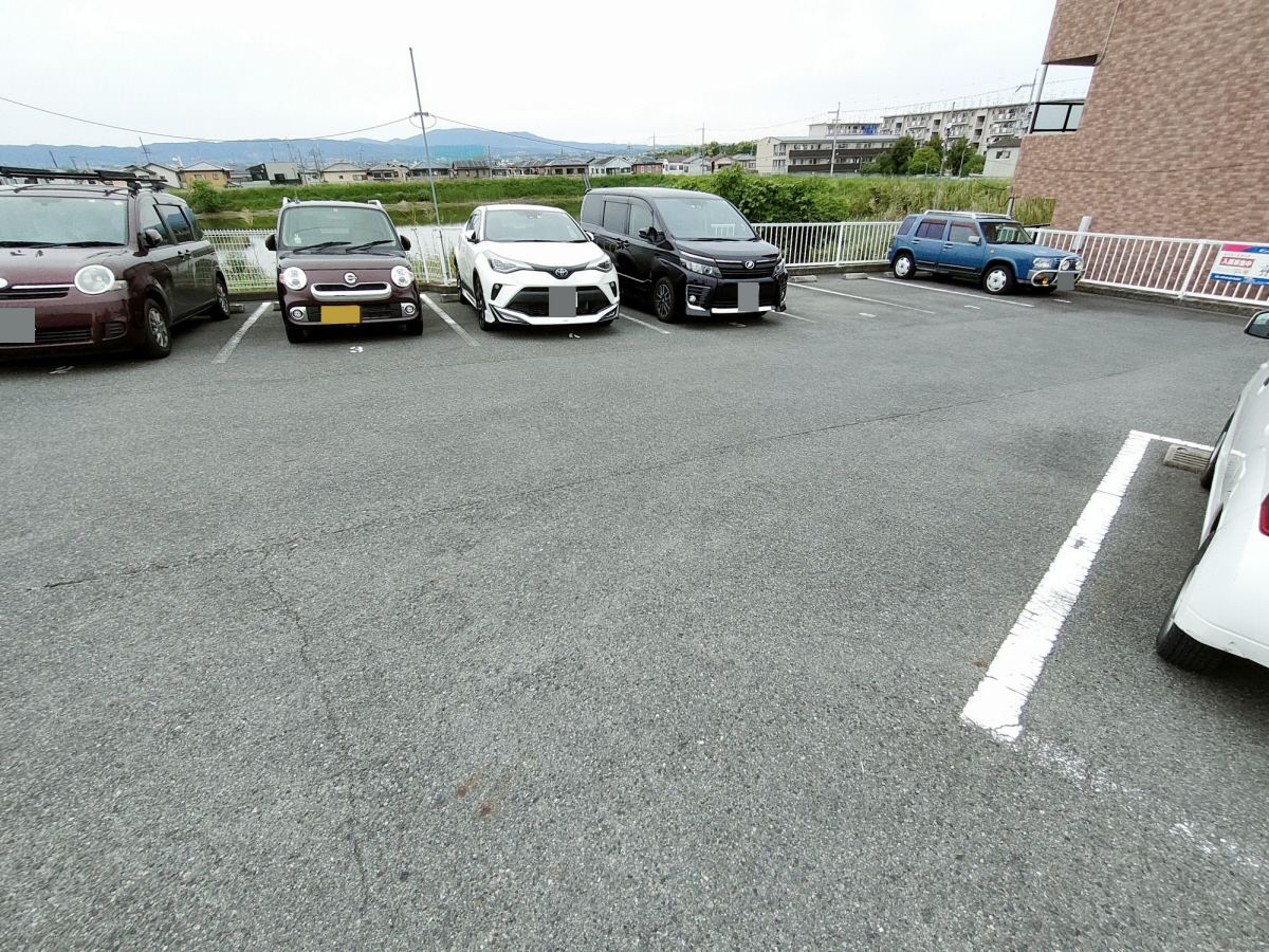 駐車場 写真3