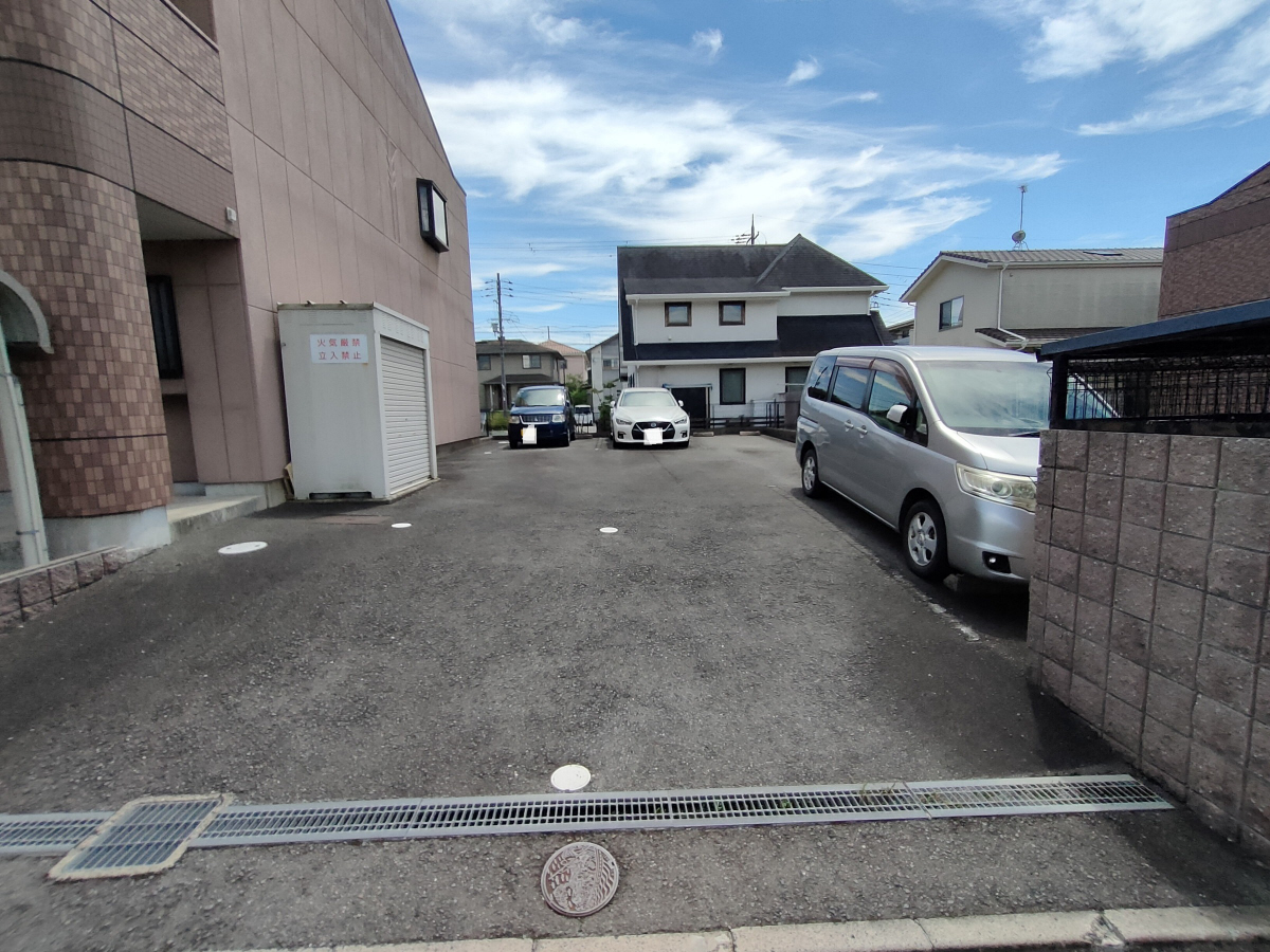 駐車場 写真15