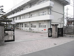 山城中学校まで2223m (徒歩28分) 写真22