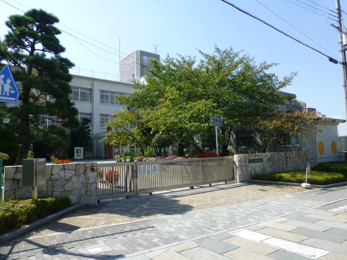 柳本小学校まで1325m (徒歩17分) 写真21