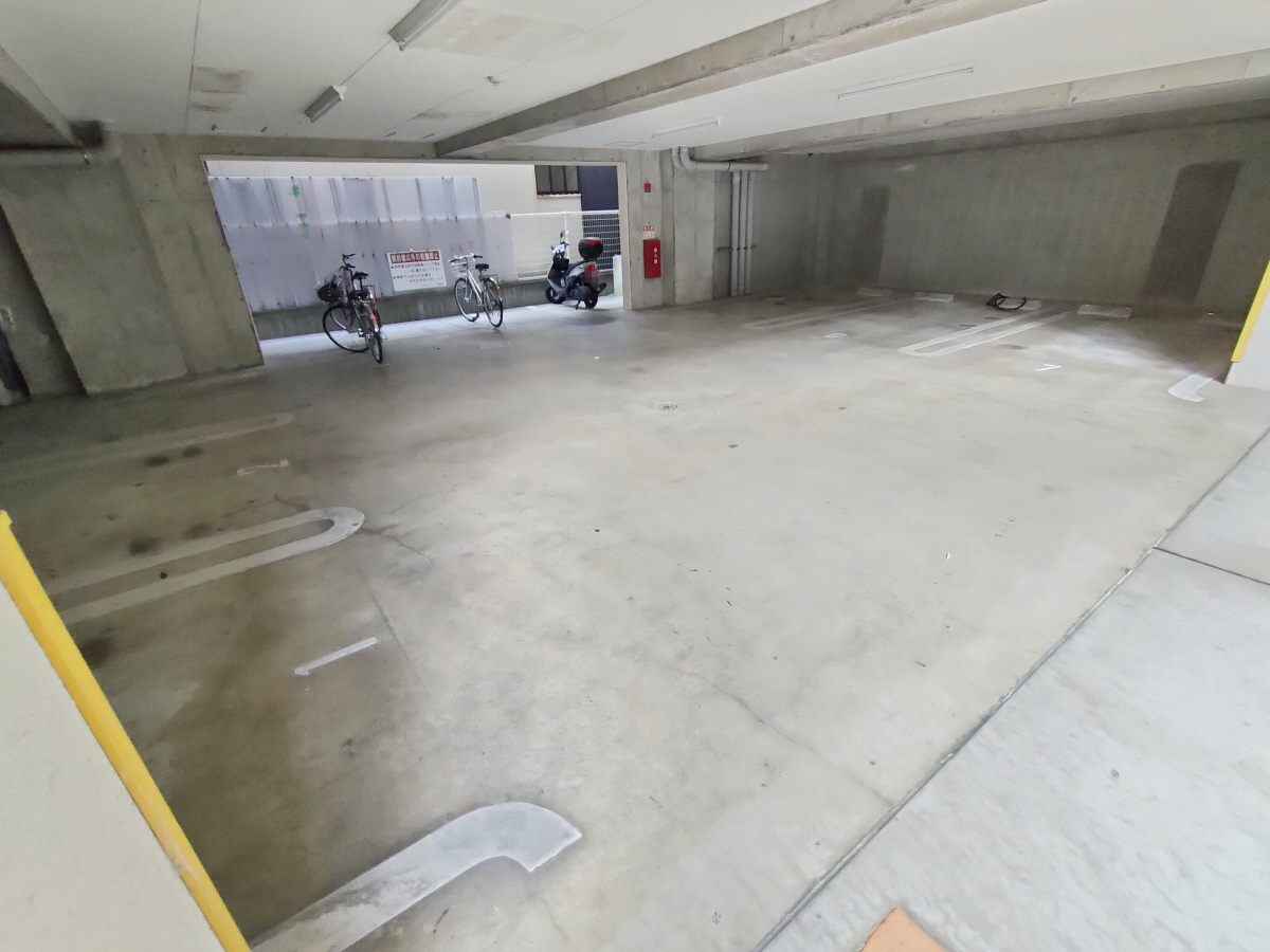 駐車場 写真18