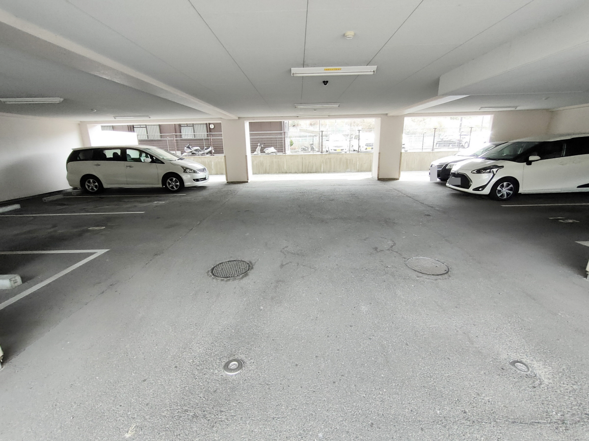 駐車場 写真15