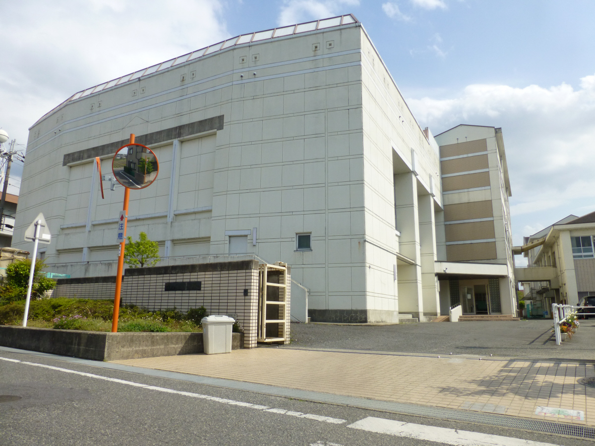 佐保川小学校まで250m (徒歩4分) 写真21