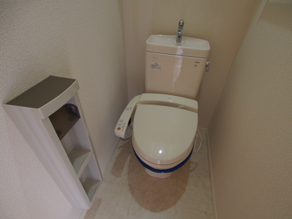 トイレ ウオシュレット機能付き。 写真13