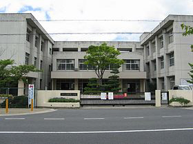 生駒小学校まで925m (徒歩12分) 写真21