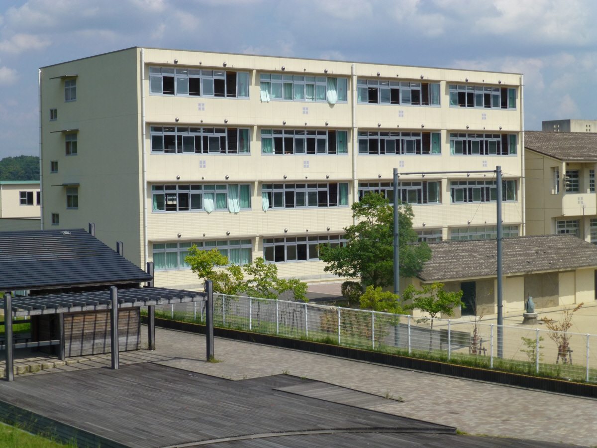 梅美台小学校まで432m (徒歩6分) 写真21