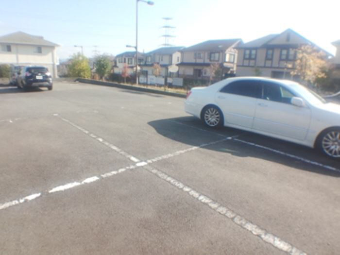 駐車場 写真13
