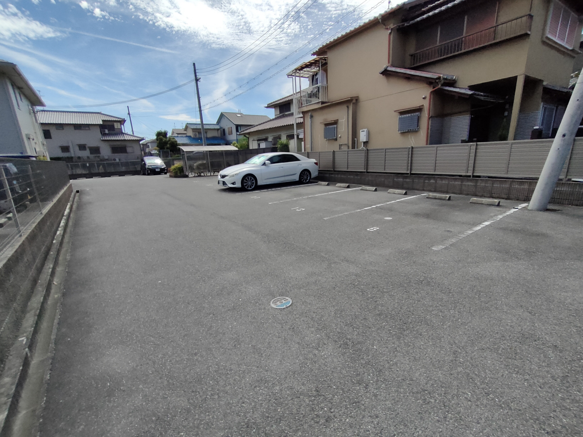 駐車場 写真15