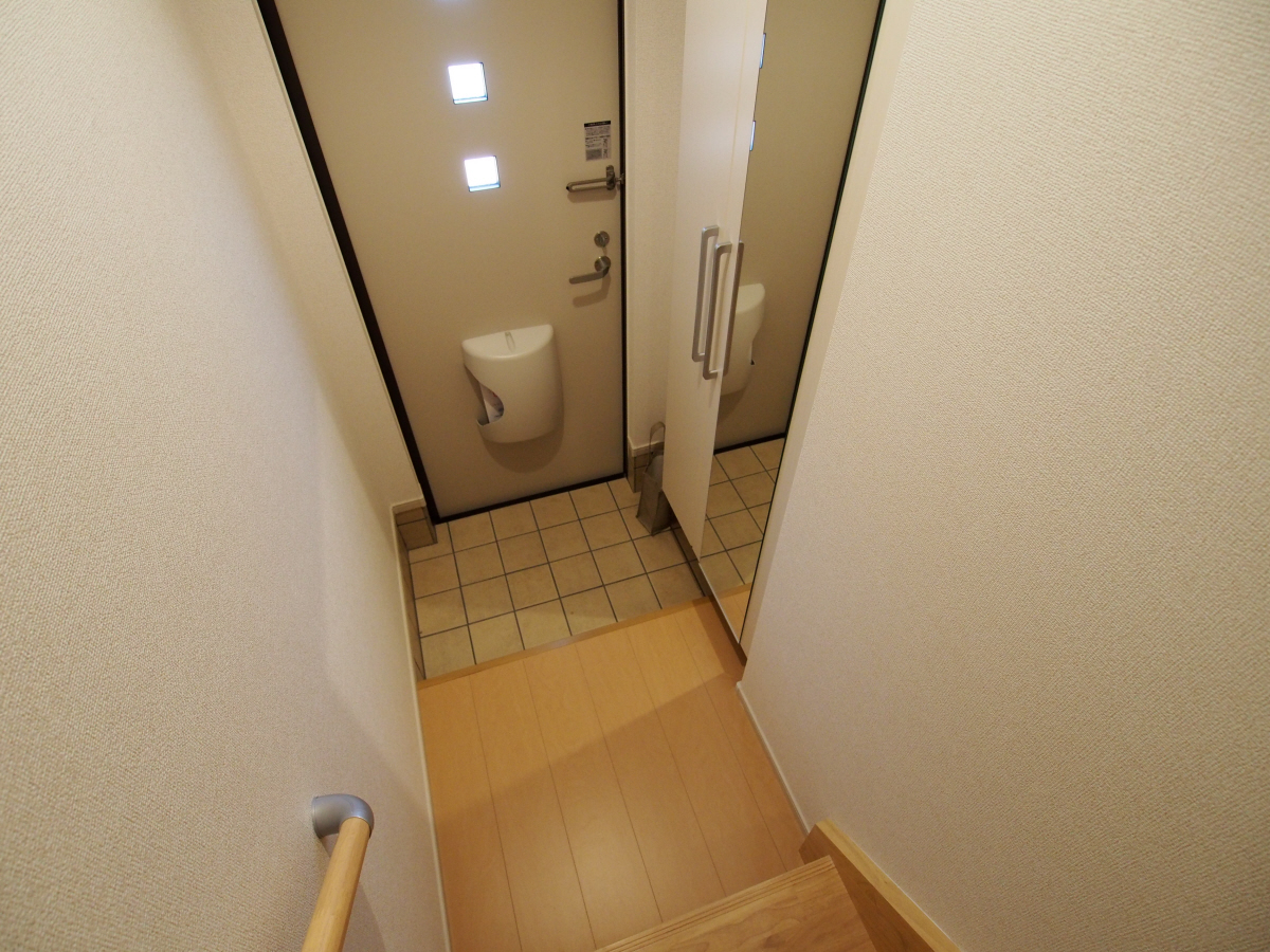 玄関 写真8