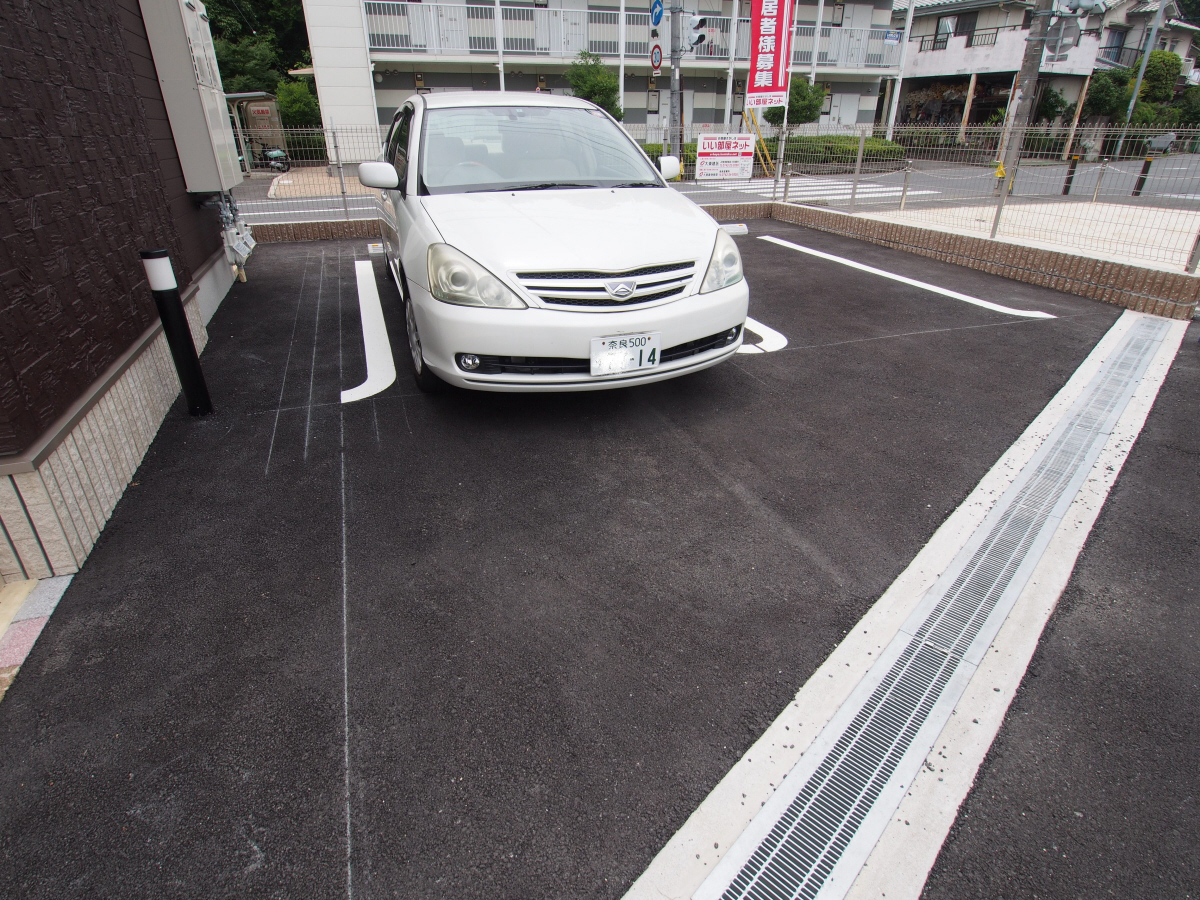 駐車場 写真14