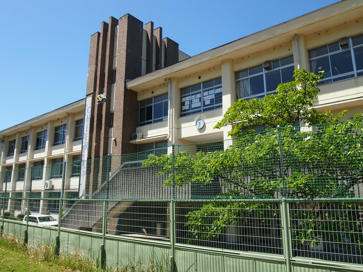 飛鳥中学校まで1324m (徒歩17分) 写真22