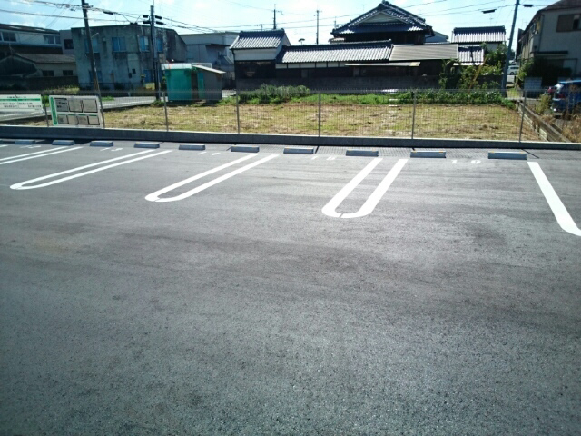 駐車場 写真13