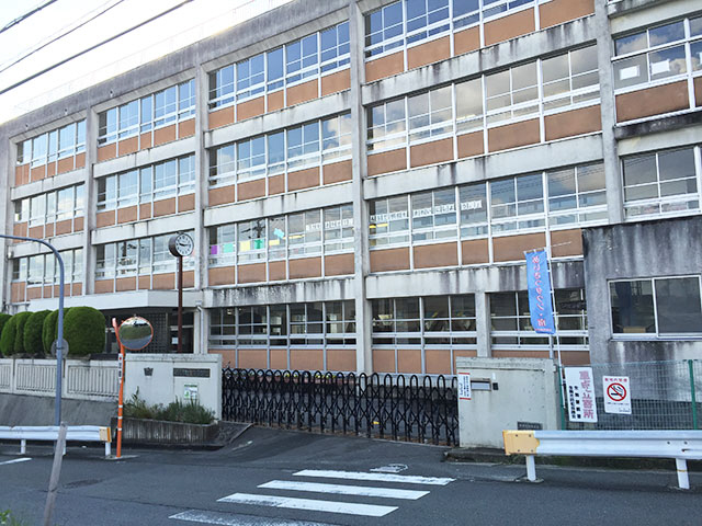 生駒南中学校まで330m (徒歩5分) 写真22